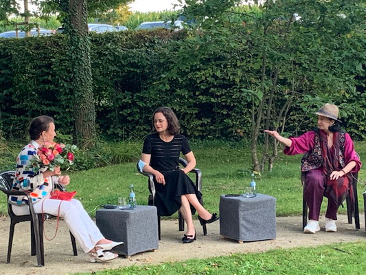 Gundel Kilian, Dr. Melanie Ardjah und Marcia Haydée (v. l.)